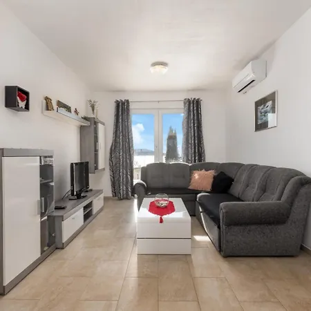 Apartment Helena