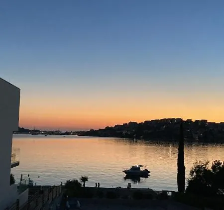 公寓 Helena 罗戈兹尼察