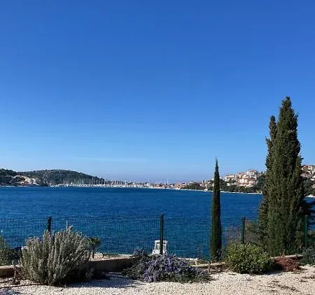 Helena Apartament