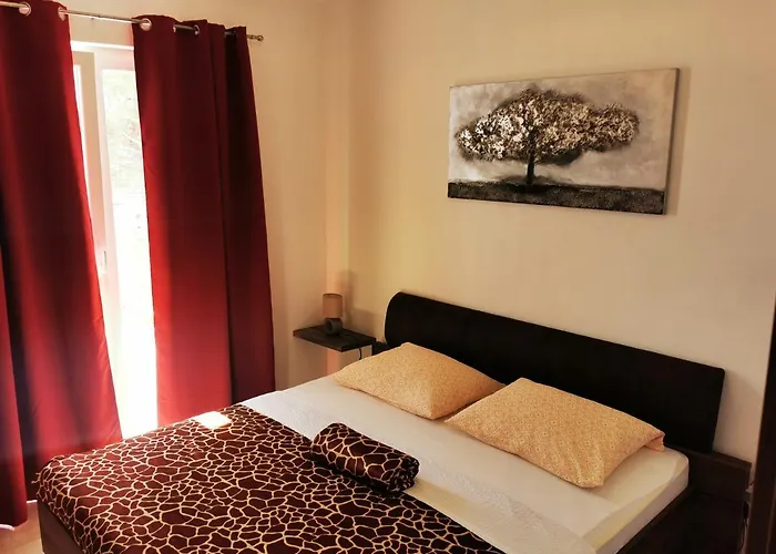 Helena * Rogoznica (Sibenik-Knin)