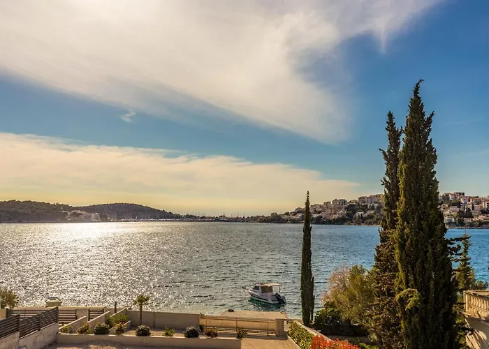 Helena アパート *